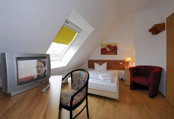 Rhein Neckar Hotel MHG Eksteriør billede