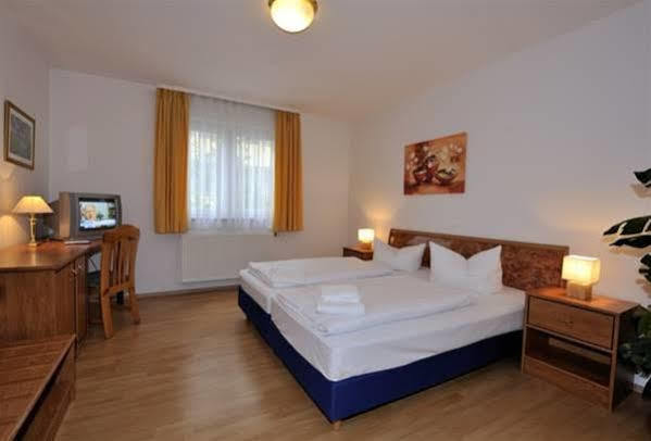 Rhein Neckar Hotel MHG Eksteriør billede
