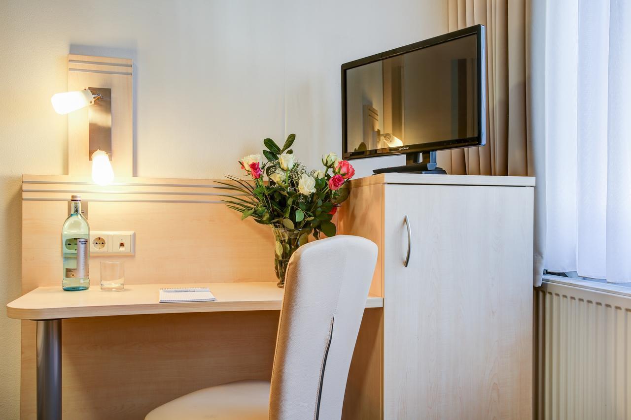 Rhein Neckar Hotel MHG Eksteriør billede