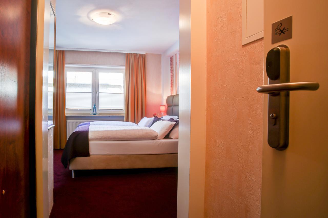 Rhein Neckar Hotel MHG Eksteriør billede