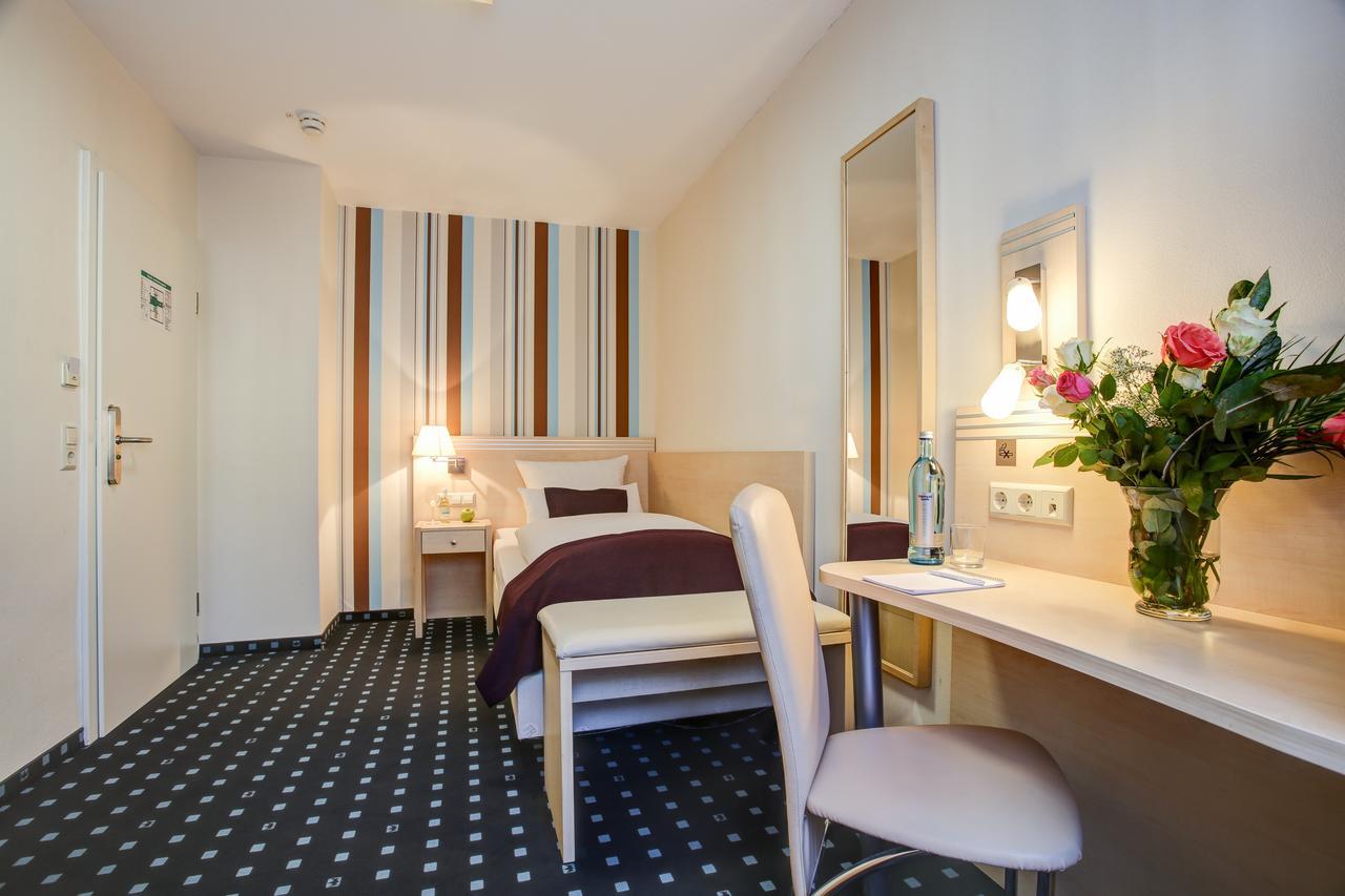 Rhein Neckar Hotel MHG Eksteriør billede